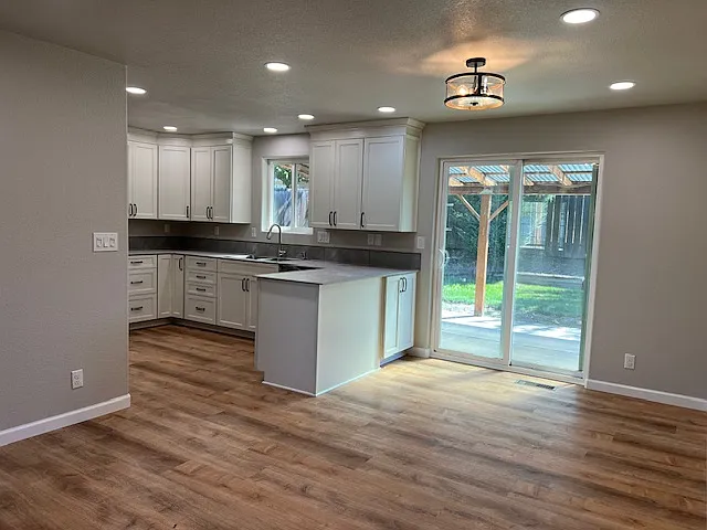 2108 Corona Ave — Photo 5