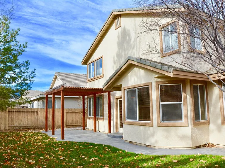 2420 Lincoln Meadows Dr — Photo 10