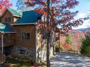 6496 Silversteen Rd, Lake Toxaway, NC 28747