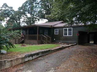 32 Lakeside Dr, Childersburg, AL 35044
