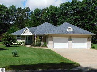 1811 Twin Birch Rd NE, Kalkaska, MI 49646