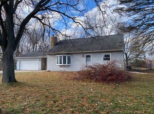 2005 N Olde Casaloma Dr, Appleton, WI 54913