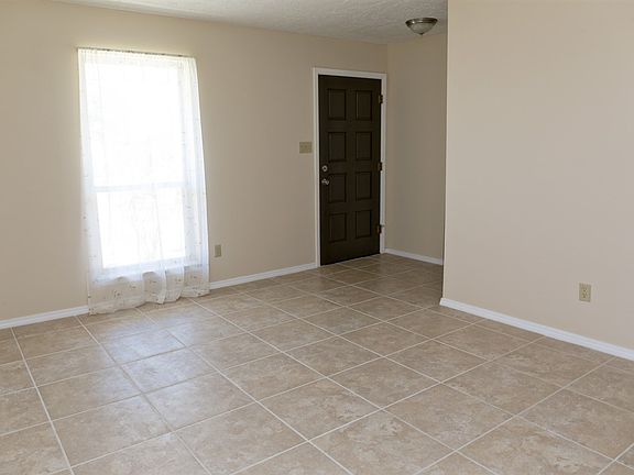 3rd image of 7207 NW Kingsbury Ave
