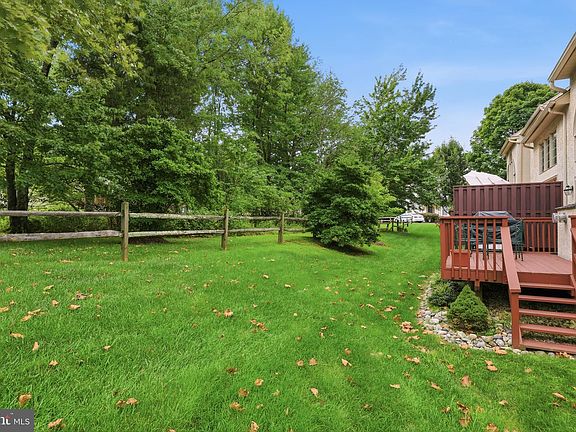 4th image of 1260 Carnigan Ct