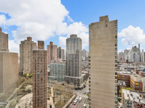 345 East 93rd Street 22E image 3 of 46