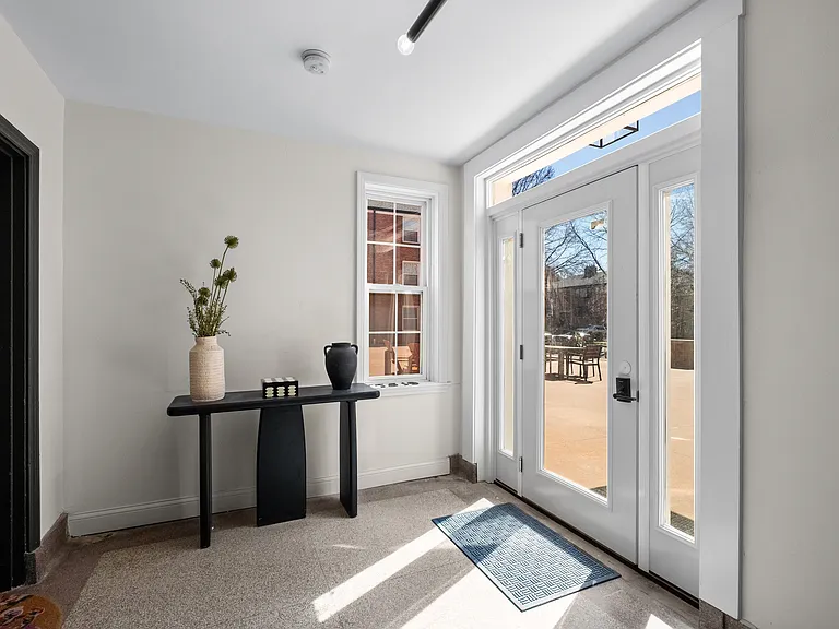 Common Entryway