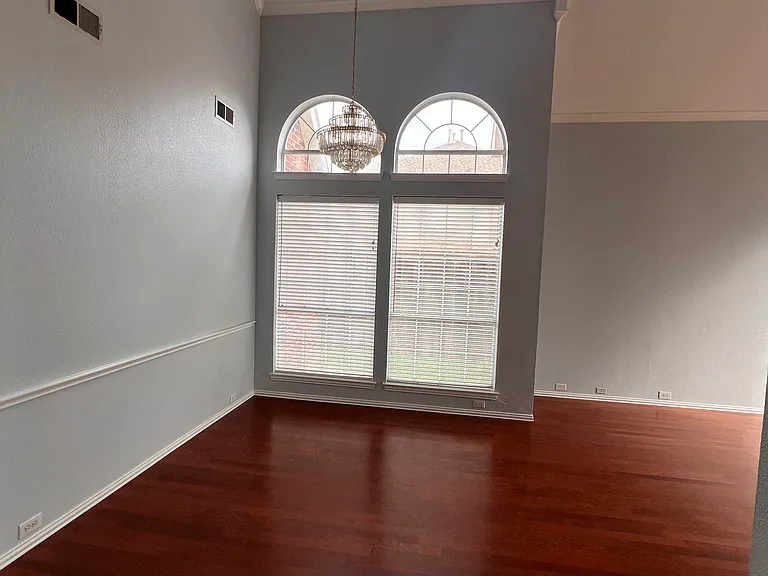 411 Chatham St — Photo 7