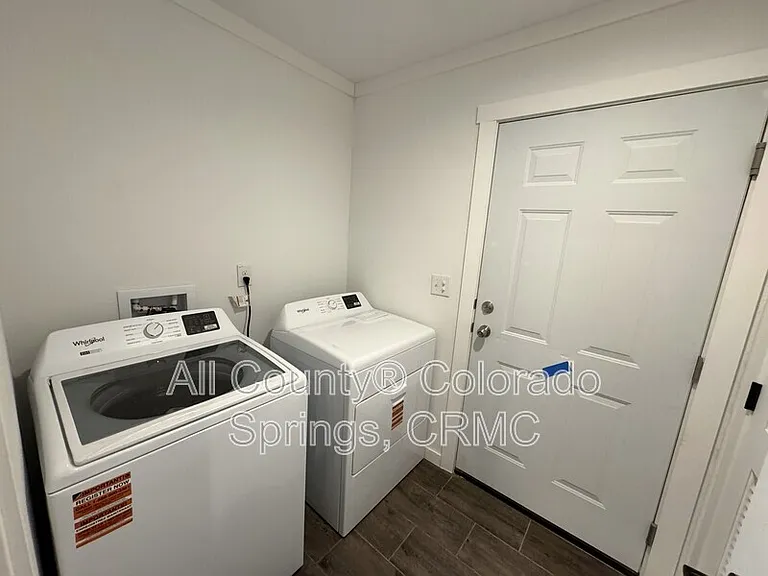 690 E Hahns Peak Ave — Photo 6
