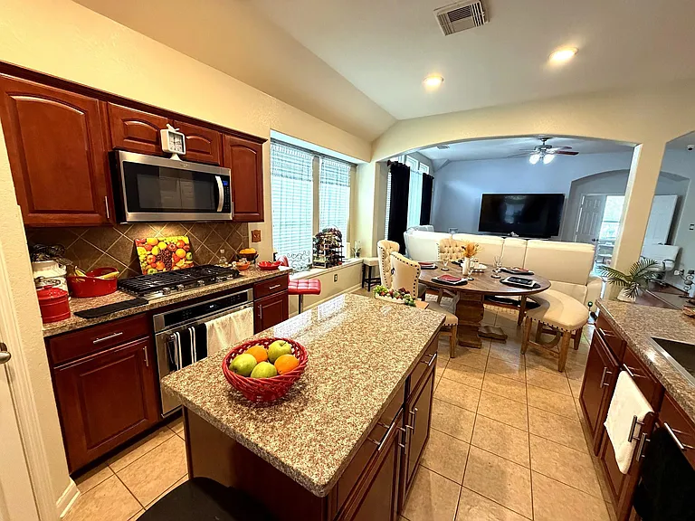 5811 Deleon Trail Dr — Photo 5
