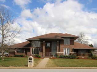 2108 N 9th Ave, Ozark, MO 65721