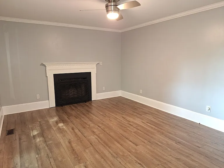 212 Earle Ct — Photo 7