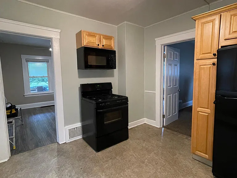 16428 Braddock Ave #1 — Photo 3