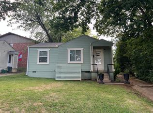 911 N Leverett Ave, Fayetteville, AR 72701