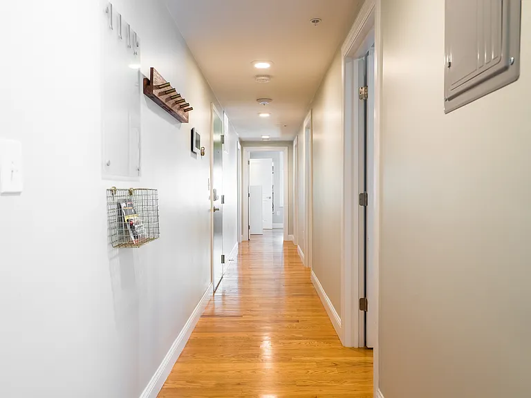 11-13 Plymouth St #2B — Photo 11