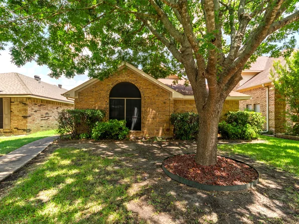 3411 Sara Dr, Rowlett, TX 75088