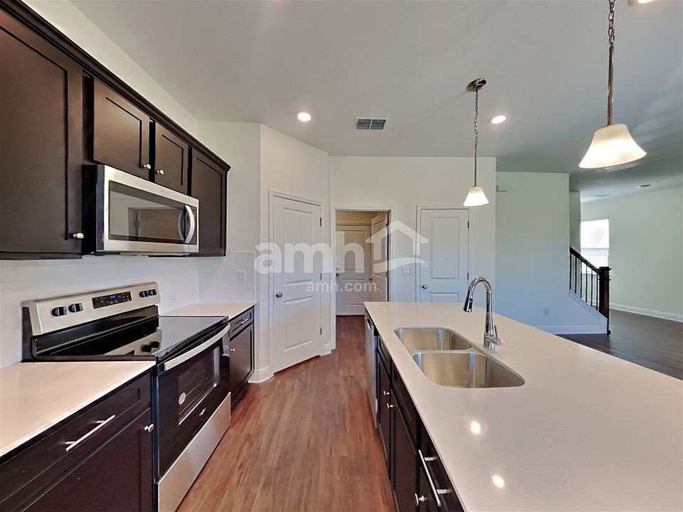 1st image of 27298 Saint Andrews Ave
