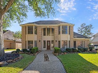 14823 Walbrook Dr, Sugar Land, TX 77498