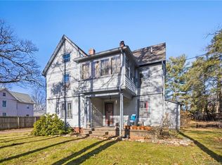 17 Laurel St, Manchester, CT 06040