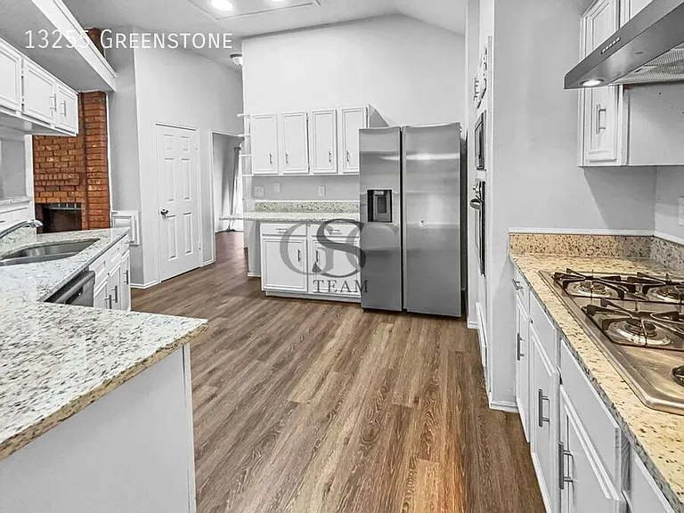 13255 Greenstone — Photo 6