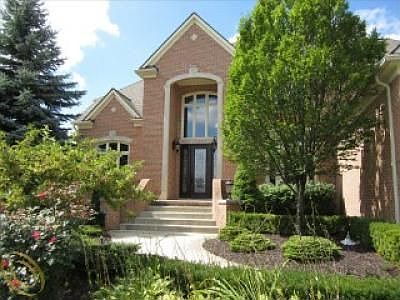 2nd image of 45920 Ashford Cir