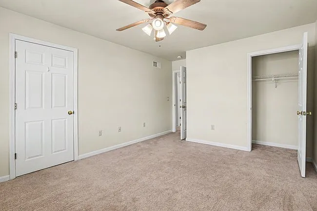 65 Meade Dr — Photo 7