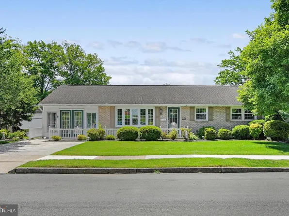 347 Regent St, Camp Hill, PA 17011