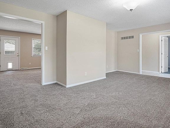 5th image of 5641 Knox Ave