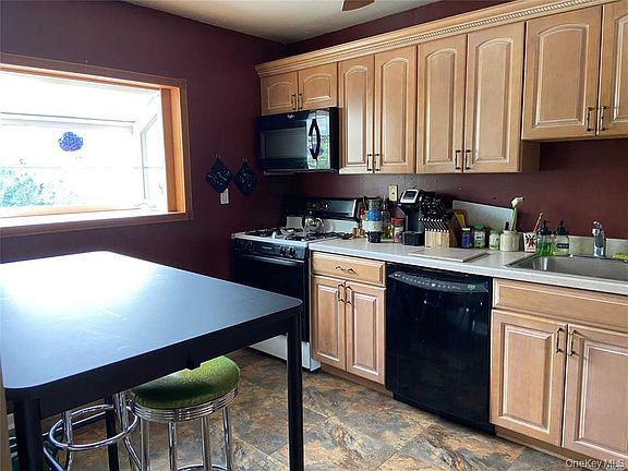 3rd image of 2861 Terrell Avenue