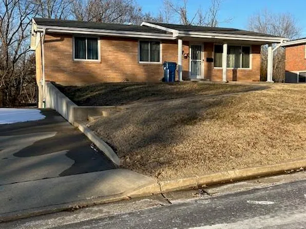 2404 Meadowlark Ln, Jefferson City, MO 65109