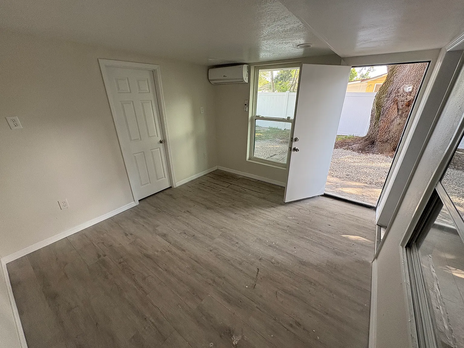 135 Jalapa Dr — Photo 4