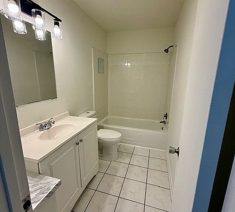 2nd image of 3214 Joselin Ln #A