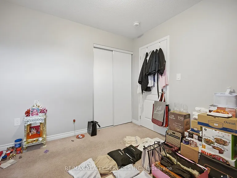 75 Benhurst Cres #UPPER — Photo 37