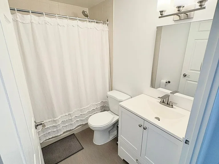 744 Wonderland Rd S #1206 — Photo 6