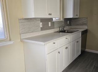 3320 S Canosa Ct, Englewood, CO 80110