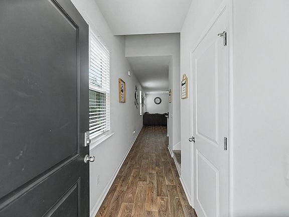 2nd image of 117 Sunray Ln