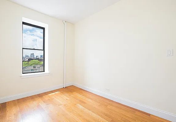 5th image of 345 E 12th St APT 15
