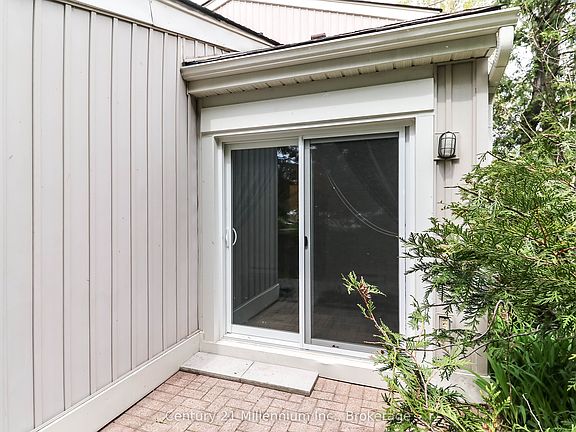 4th image of 22 Dawson Dr #538