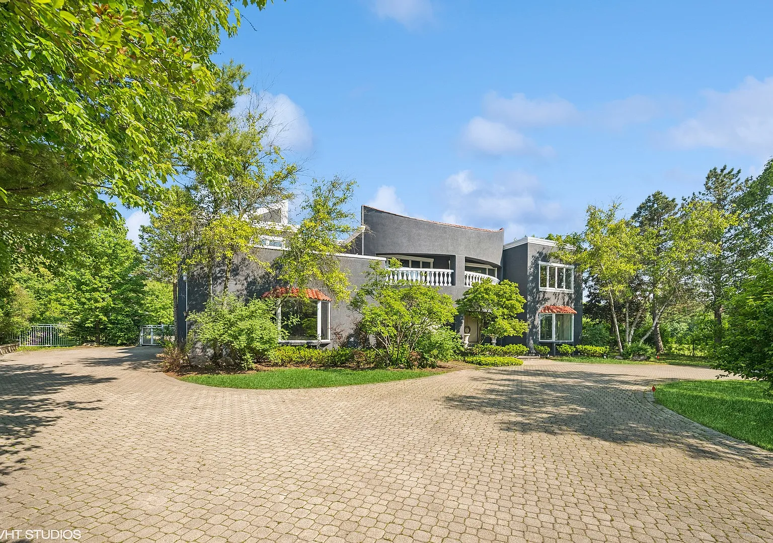 6 bed, 8.0 bath, 11524 sqft, $12,000 — Photo 3