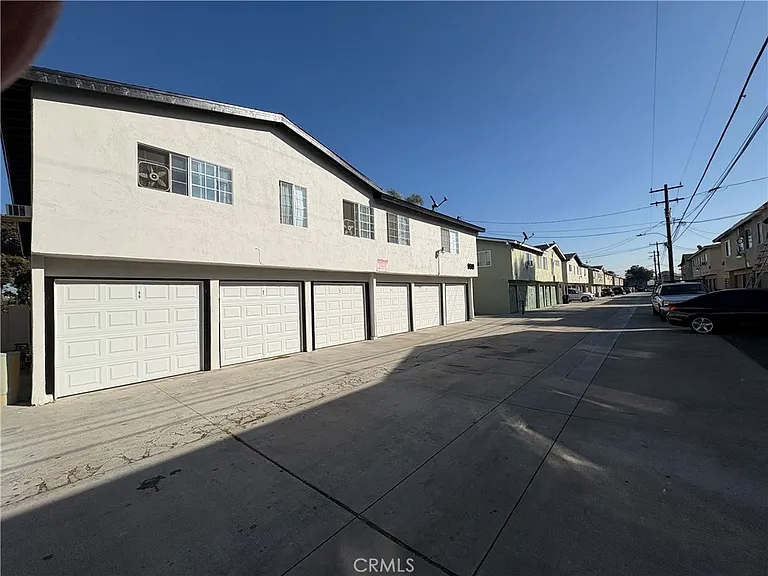 999 Valencia St #4 — Photo 3