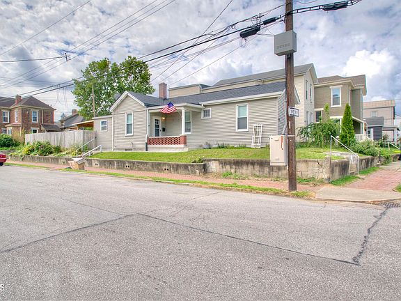 3rd image of 434 4th Ave