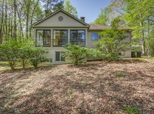 28 Cottage Ln, Irvington, VA 22480