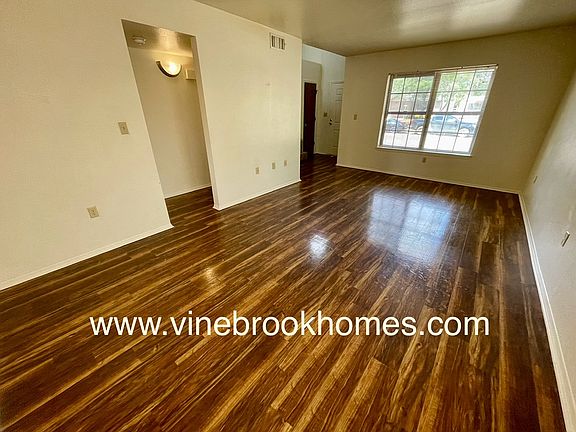 3rd image of 4133 Lew Wallace Dr