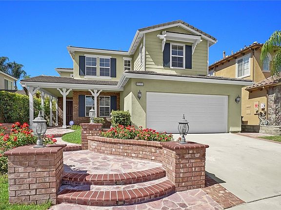 4th image of 17201 Fremont Ln