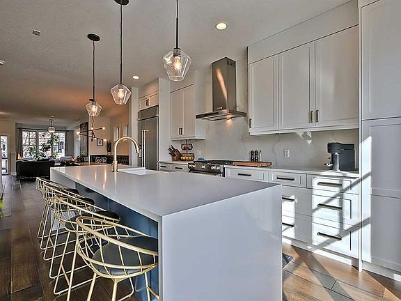 4th image of 2438 W 25th St SW