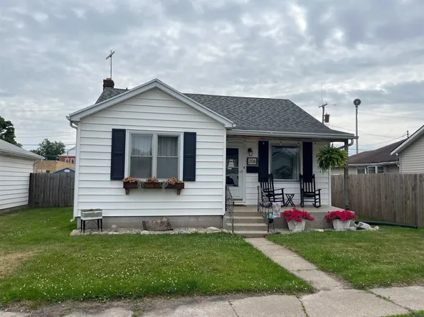 206 N Thompson St, Bourbon, IN 46504