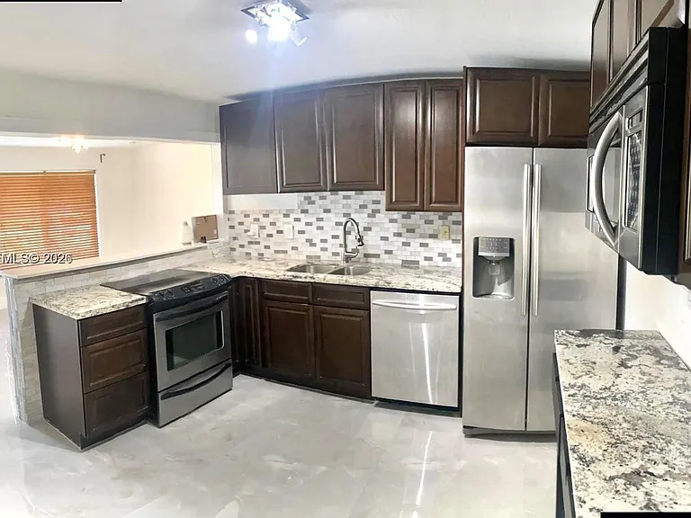 112 Ronald Rd — Photo 10