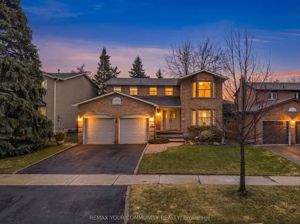 42 Houseman Cres, Richmond Hill, ON L4C 7R8