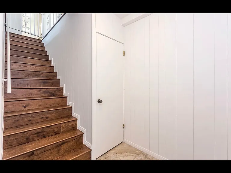 170 Waverly Dr — Photo 8