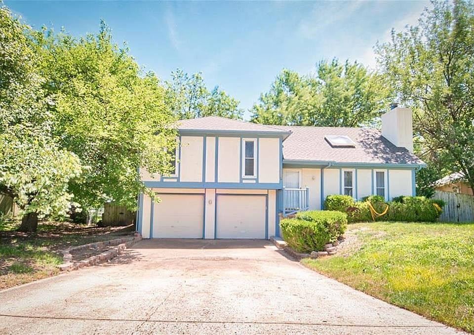 Ready to move in with tons of update! New Roof, Chimney siding and cap.