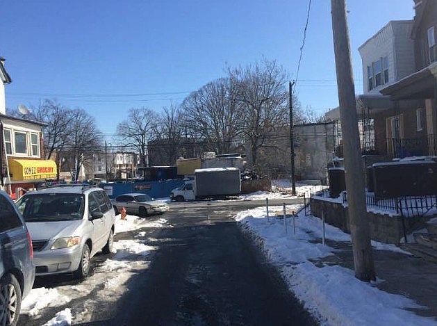 2nd image of 1810 W Albanus St